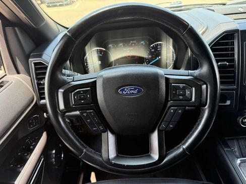 Used 2018 Ford Expedition Limited w/ Equipment Group 302A RWD image 12
