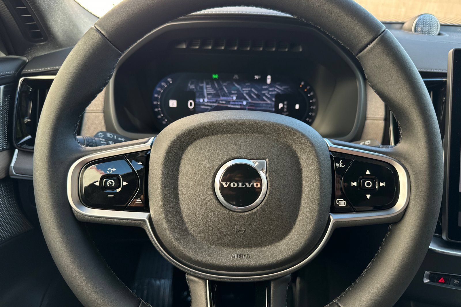 New 2026 Volvo XC90 B5 Ultra w/ Protection Package Premier AWD/4WD image 22