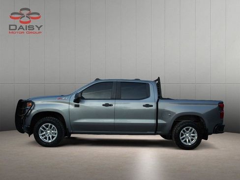 Used 2020 Chevrolet Silverado 1500 W/T w/ Z71 Off-Road Package AWD/4WD image 8