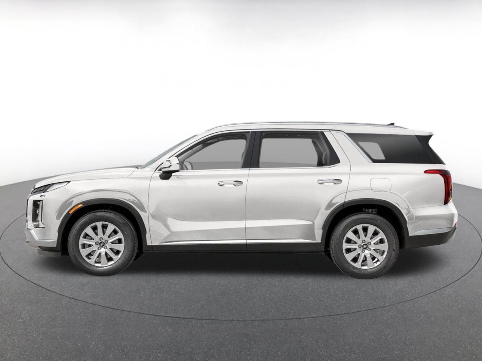 Used 2025 Hyundai Palisade SEL FWD image 3