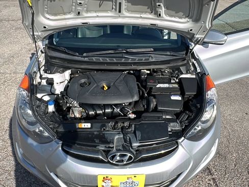 Used 2013 Hyundai Elantra Limited FWD image 20