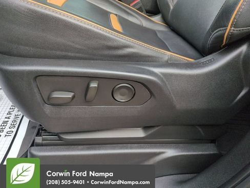 Used 2023 GMC Yukon XL AT4 w/ AT4 Premium Plus Package AWD/4WD image 12