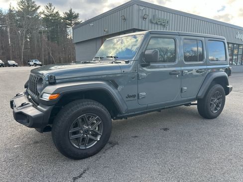 Used 2026 Jeep Wrangler Sport S image 9