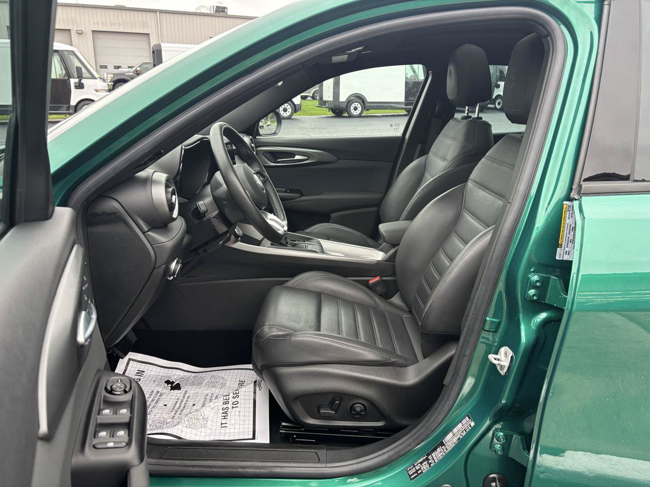 Used 2024 Alfa Romeo Tonale Ti AWD/4WD image 9
