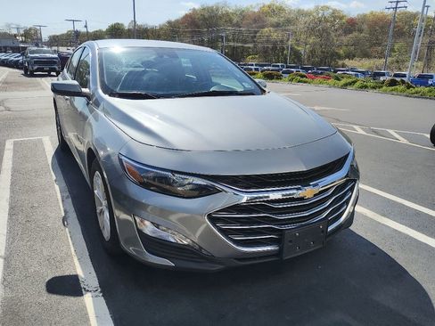 Used 2024 Chevrolet Malibu LT FWD image 3