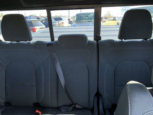 Used 2023 RAM 1500 Big Horn image 19