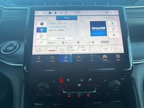 Used 2022 Jeep Grand Cherokee L Limited w/ Luxury Tech Group II image 21