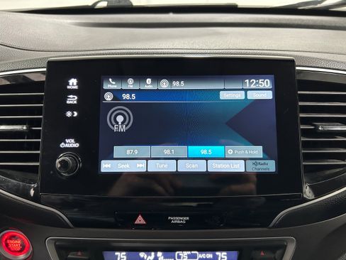 Used 2022 Honda Pilot Special Edition image 5