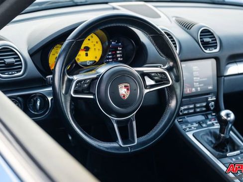 Used 2017 Porsche 718 Cayman S image 6