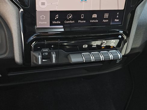 New 2026 RAM 3500 Tradesman AWD/4WD image 18