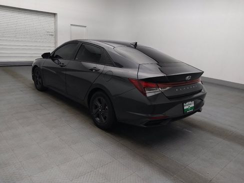 Used 2021 Hyundai Elantra SEL FWD image 3