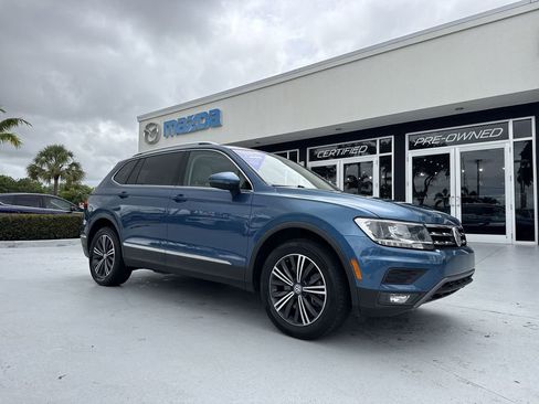 Used 2018 Volkswagen Tiguan SE AWD/4WD image 22