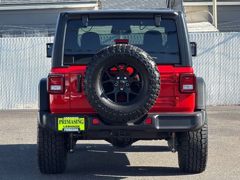 Used 2025 Jeep Wrangler Sport AWD/4WD image 5