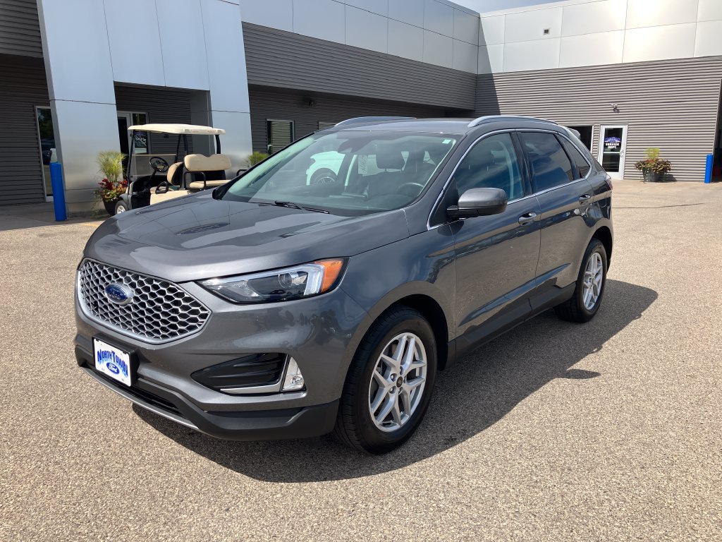 Used 2024 Ford Edge SEL w/ Convenience Package AWD/4WD image 2