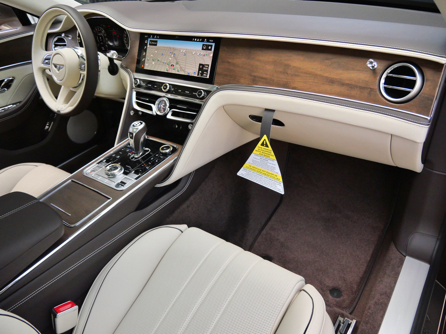 New 2026 Bentley Flying Spur V8 AWD/4WD image 2