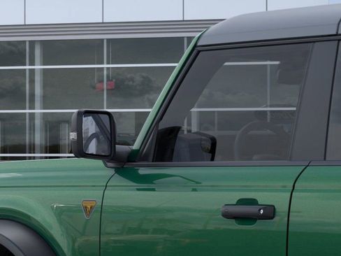 New 2025 Ford Bronco Badlands image 23