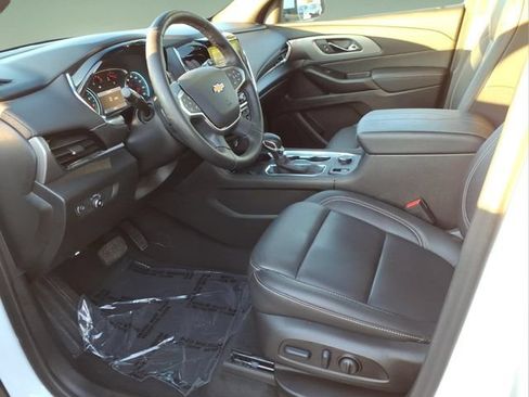 Used 2023 Chevrolet Traverse LT w/ LPO, Floor Liner Package AWD/4WD image 11