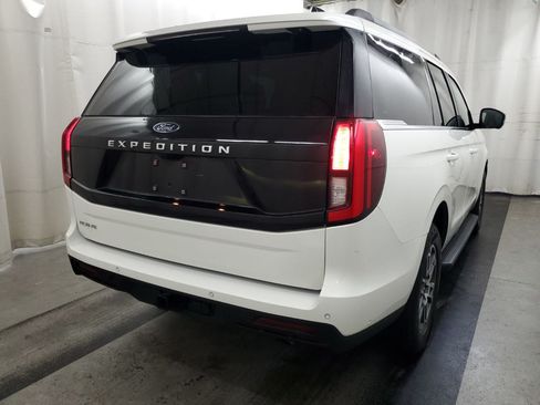 Used 2025 Ford Expedition Active AWD/4WD image 4