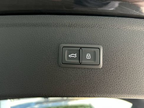 Used 2024 Audi Q5 2.0T Premium Plus AWD/4WD image 46