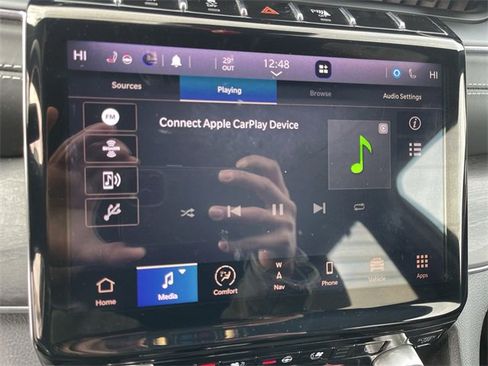 Used 2021 Jeep Grand Cherokee L Overland w/ Luxury Tech Group IV image 16