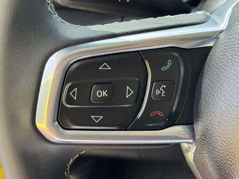 Used 2023 Jeep Wrangler Sahara image 24