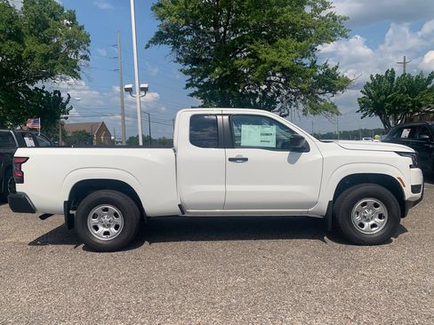 New 2026 Nissan Frontier S w/ S Utility Package AWD/4WD image 2