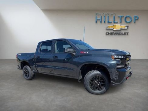 Used 2021 Chevrolet Silverado 1500 LT Trail Boss w/ Convenience Package II AWD/4WD image 2