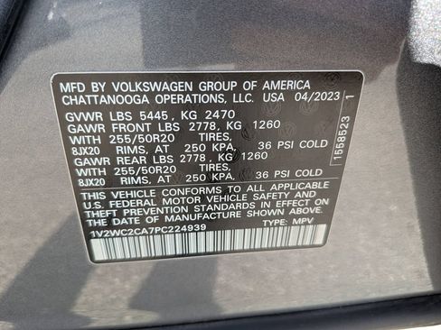 Certified 2023 Volkswagen Atlas Cross Sport SE FWD image 35