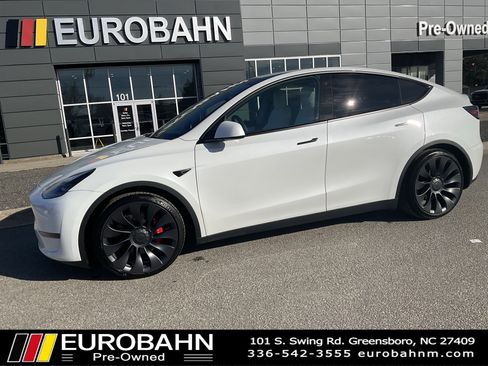 Used 2022 Tesla Model Y Performance image 26