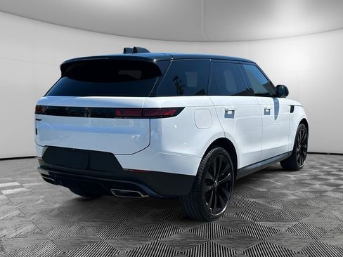 Used 2024 Land Rover Range Rover Sport SE AWD/4WD image 5