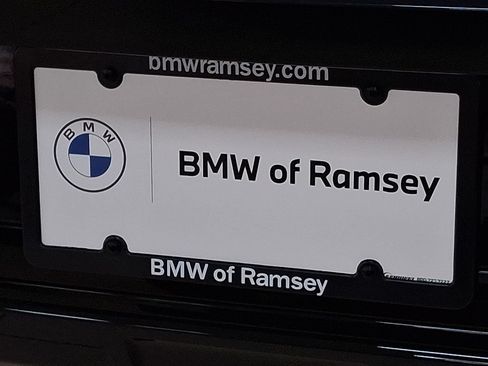 Used 2025 BMW i7 xDrive60 w/ M Sport Package RWD image 28