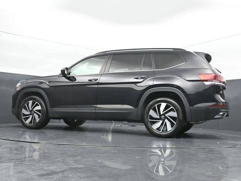 Used 2025 Volkswagen Atlas SE AWD/4WD image 38