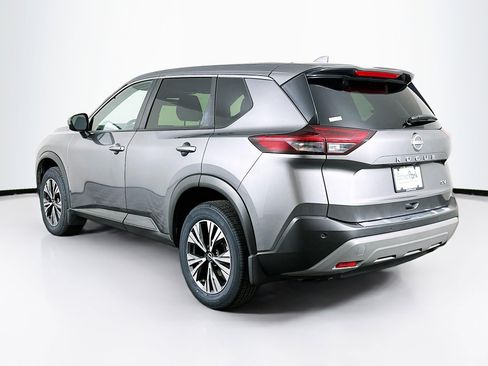 Used 2023 Nissan Rogue SV image 5