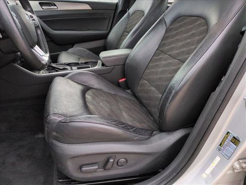 Used 2019 Hyundai Sonata Sport image 16