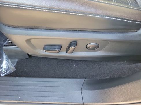 Used 2024 Nissan Pathfinder Platinum w/ Cargo Package FWD image 21