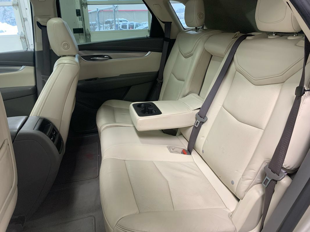 Used 2017 Cadillac XT5 Luxury AWD/4WD image 24