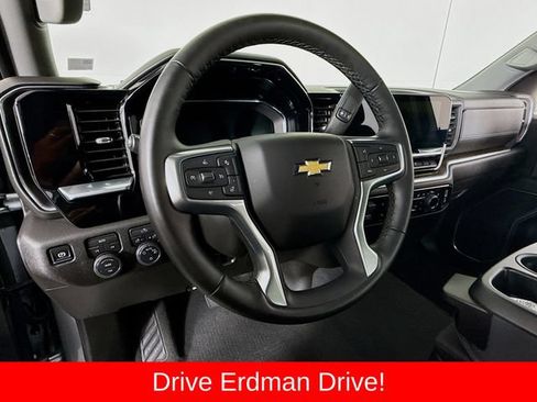 Used 2026 Chevrolet Silverado 1500 LT AWD/4WD image 7