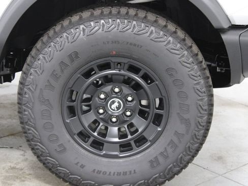 New 2026 Ford Bronco Badlands AWD/4WD image 11