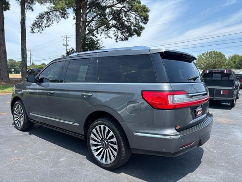 Used 2021 Lincoln Navigator Reserve w/ Luxury Package RWD image 6