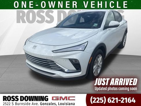Used 2025 Buick Envista Preferred FWD image 1