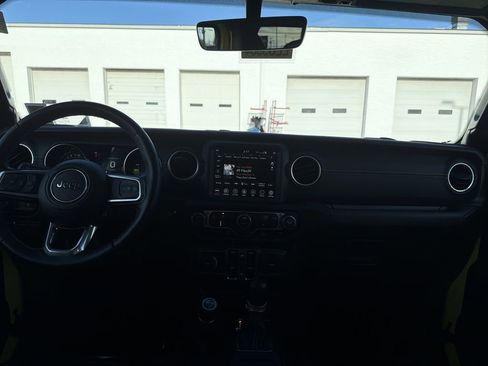 Used 2023 Jeep Wrangler Unlimited Sahara w/ Cold Weather Group image 18