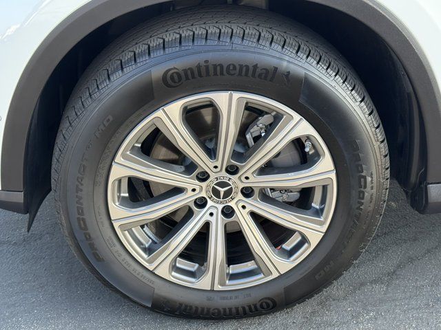 Used 2026 Mercedes-Benz GLC 300 4MATIC image 15