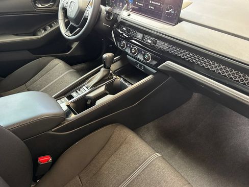 Used 2024 Honda Accord Sport image 15