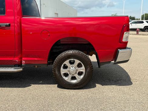 Used 2024 RAM 2500 Big Horn AWD/4WD image 12