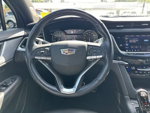 Used 2021 Cadillac XT6 Sport AWD/4WD image 18