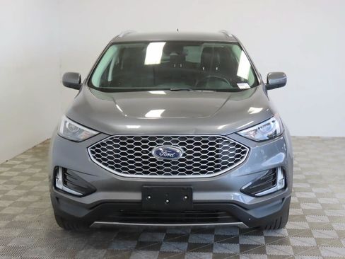 Used 2024 Ford Edge SEL w/ Convenience Package AWD/4WD image 2