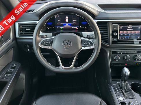 Certified 2022 Volkswagen Atlas Cross Sport SE image 15