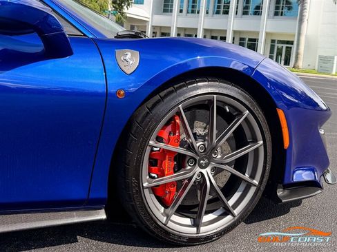 Used 2020 Ferrari 488 Pista Coupe RWD image 72