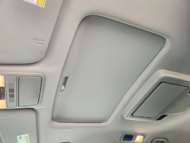 Used 2025 Honda Odyssey Touring image 26