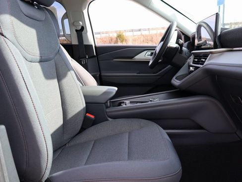 New 2026 Ford Explorer Active AWD/4WD image 9